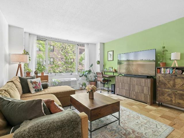 Apartment for rent in Arverne, New York