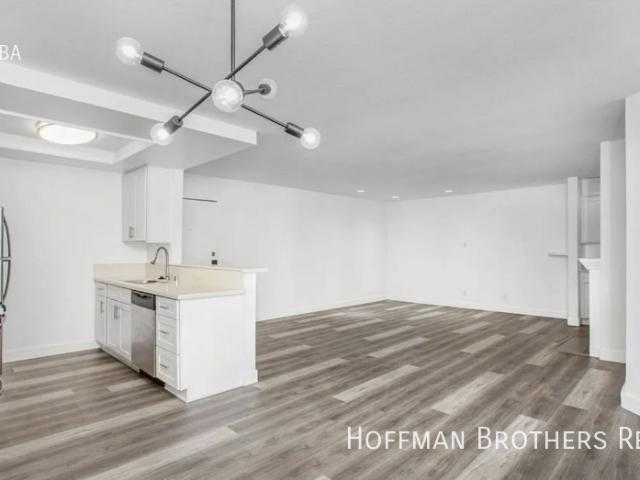 Apartment for rent in Canoga Park, California