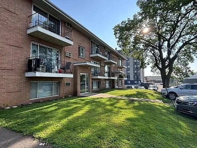 Apartment for rent in Hennepin, Minnesota