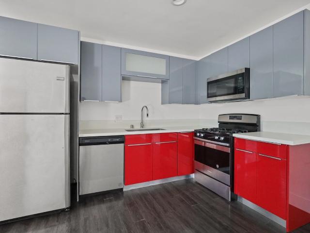 Apartment for rent in Canoga Park, California