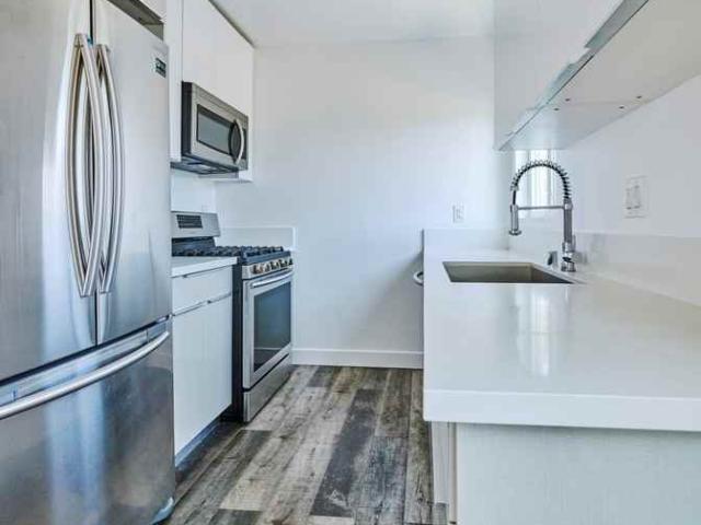 Apartment for rent in Canoga Park, California