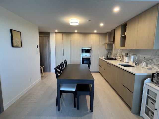Apartment for rent in City Centre, Surrey