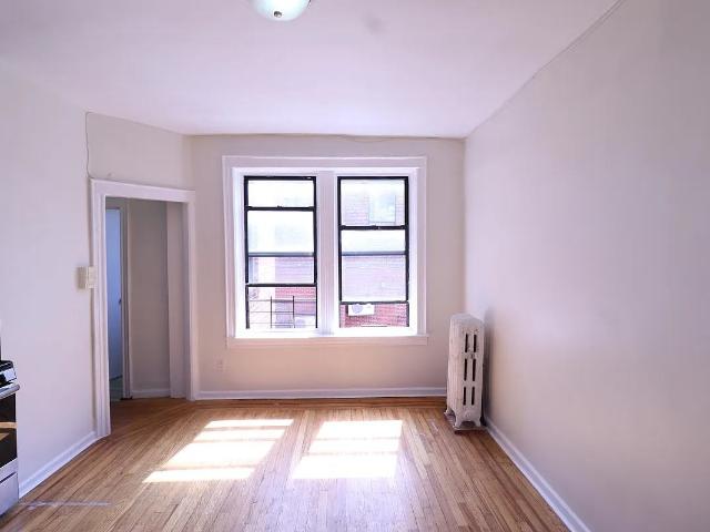Apartment for rent in Arverne, New York
