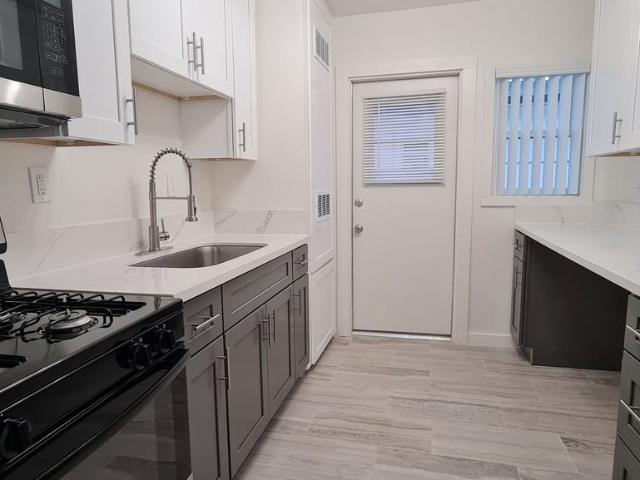 Apartment for rent in Orange, California