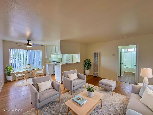 Apartment for rent in Canoga Park, California