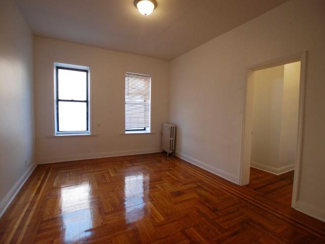 Apartment for rent in Arverne, New York