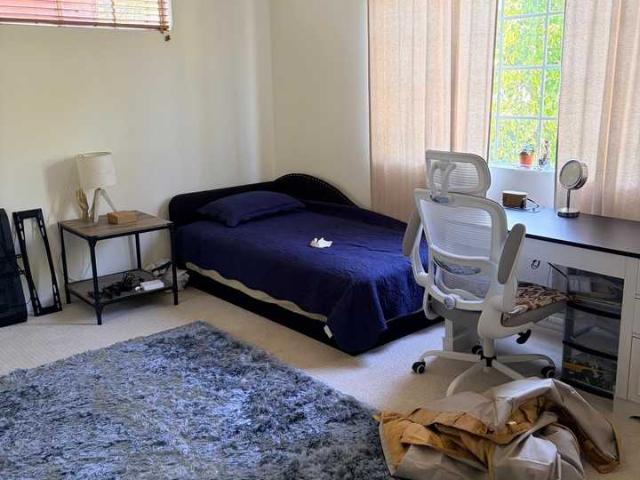 Apartment for rent in Canoga Park, California