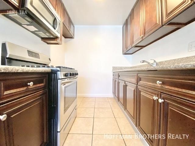 Apartment for rent in Canoga Park, California