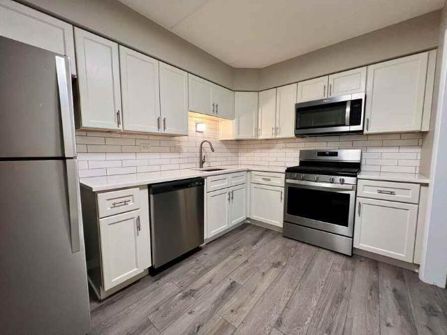 Apartment for rent in Elmhurst