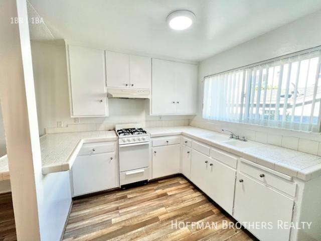 Apartment for rent in Redondo Beach, California