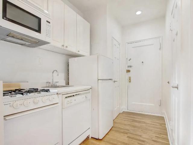 Apartment for rent in Arverne, New York
