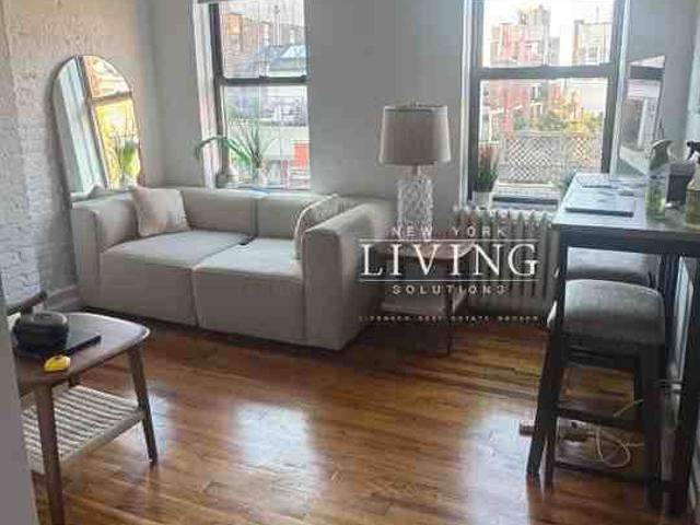 Apartment for rent in Arverne, New York