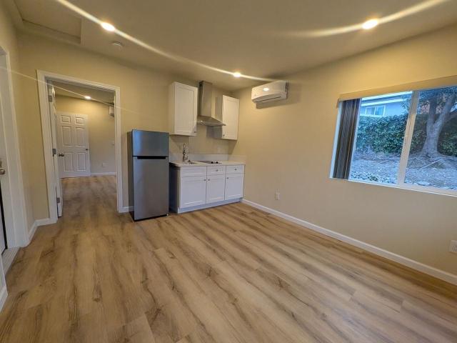Apartment for rent in Claremont, California