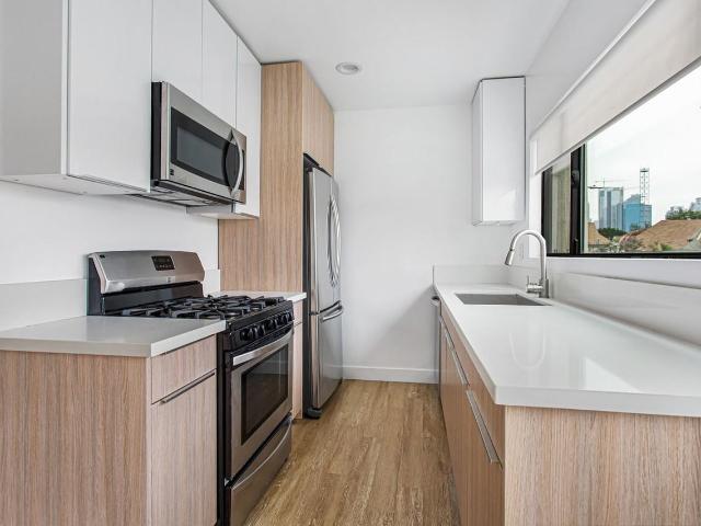 Apartment for rent in Canoga Park, California