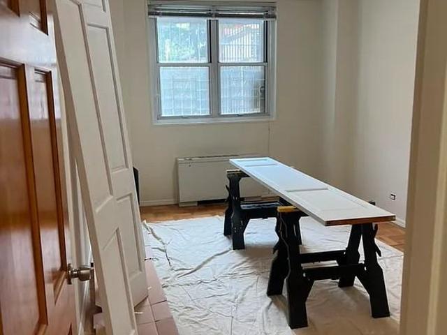 Apartment for rent in Arverne, New York