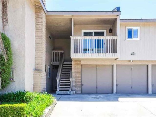 Apartment for rent in Huntington Beach, California