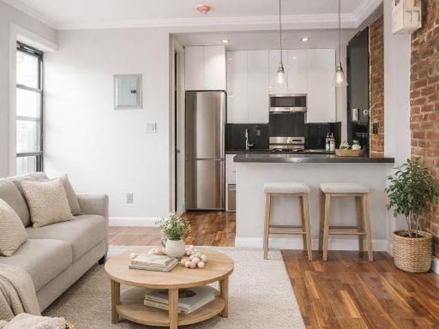 Apartment for rent in Arverne, New York