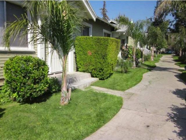 Apartment for rent in Altadena, California