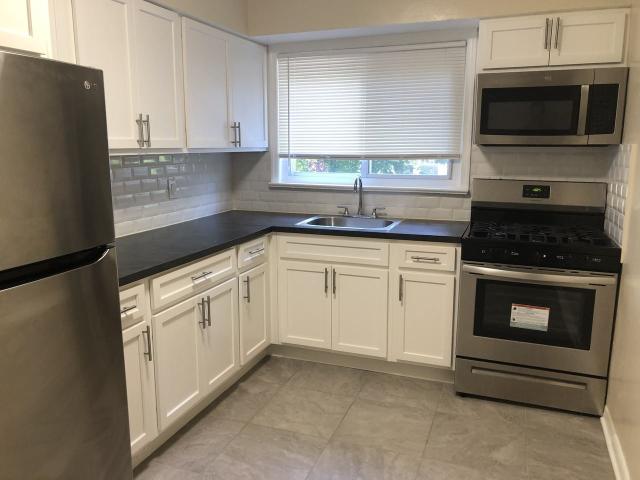 Apartment for rent in Leonia