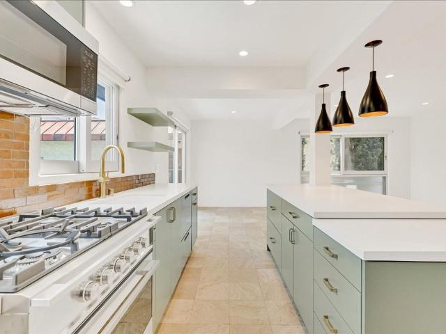 Apartment for rent in Beverly Hills, California