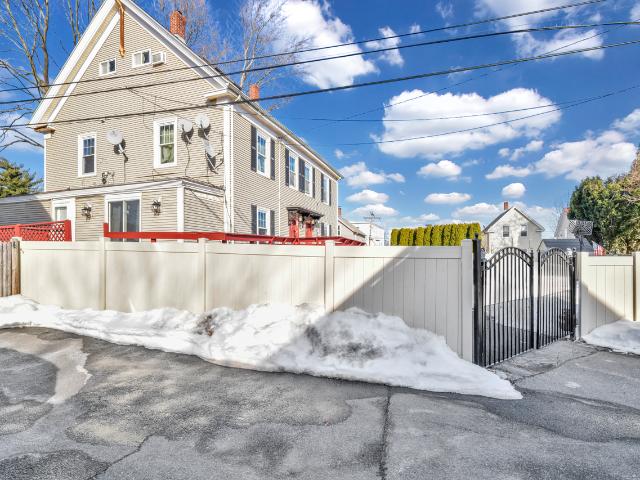 Apartment for rent in Hyde Park, Boston