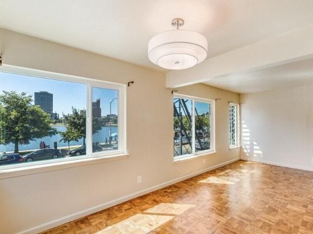Apartment for rent in Oakland, California