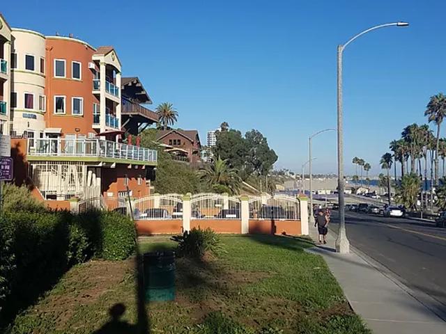 Apartment for rent in Long Beach, California