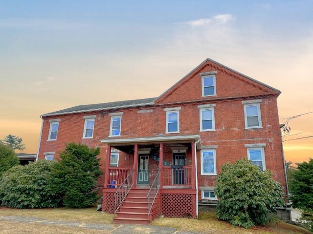 Apartment for rent in Warren, Massachusetts