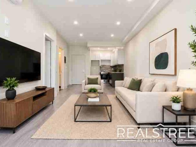 Apartment for rent in Arverne, New York
