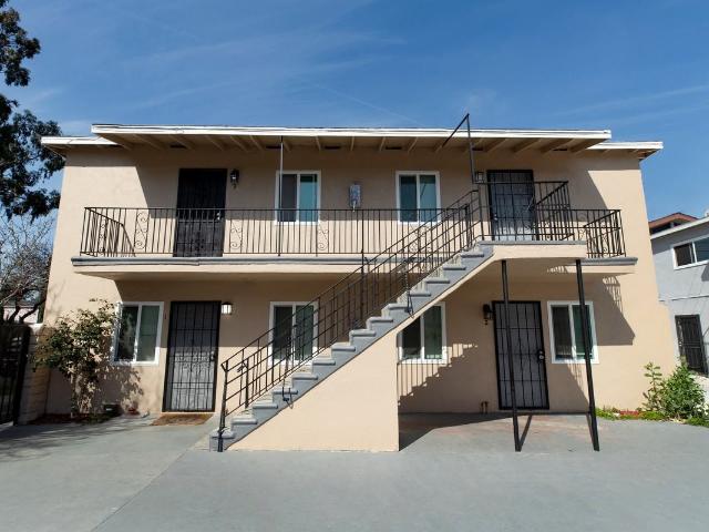 Apartment for rent in Long Beach, California