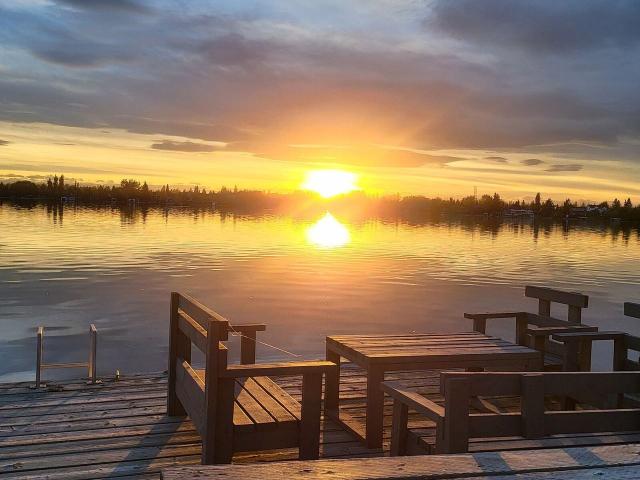 Apartment for rent in East Chestermere, Chestermere