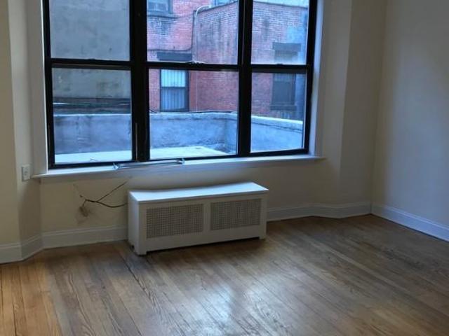 Apartment for rent in Arverne, New York