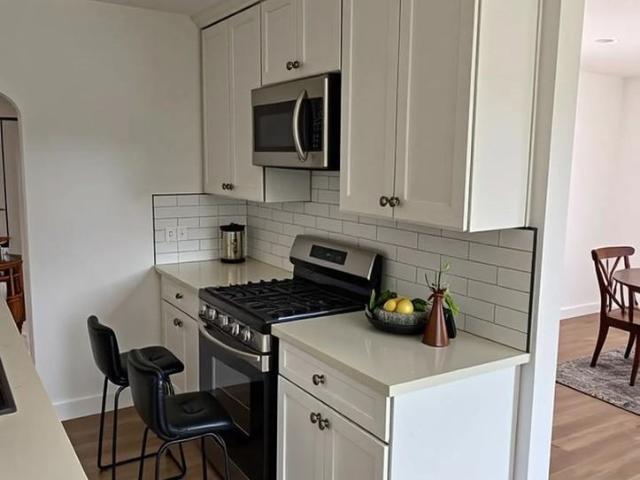 Apartment for rent in Canoga Park, California