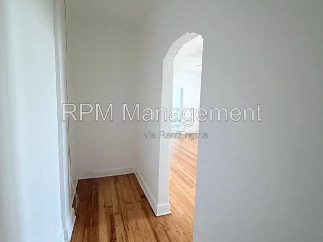 Apartment for rent in Canoga Park, California