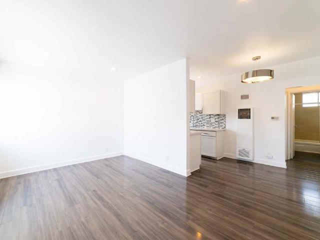 Apartment for rent in Canoga Park, California