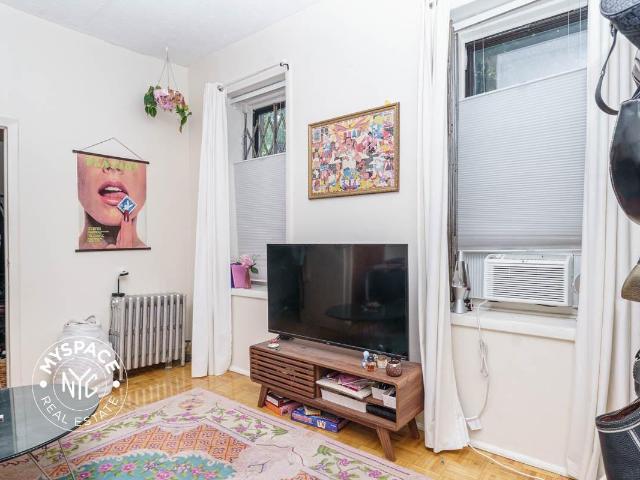 Apartment for rent in Arverne, New York