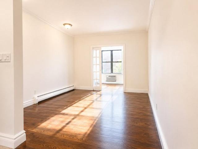 Apartment for rent in Arverne, New York