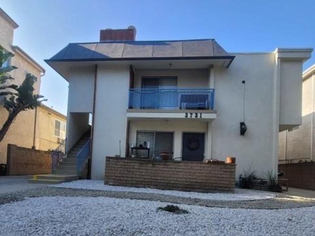 Apartment for rent in Canoga Park, California