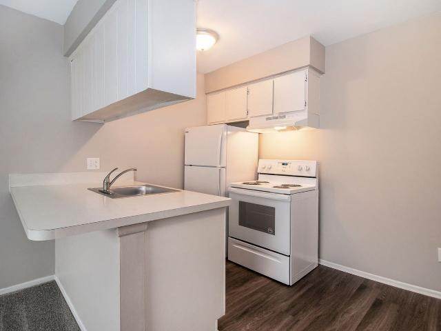 Apartment for rent in Woodhaven, Michigan