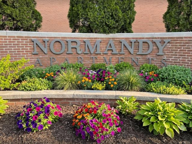 Apartment for rent in Normandy, Missouri