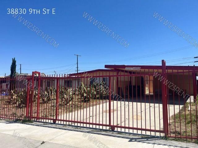 Apartment for rent in Palmdale, California