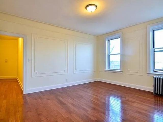 Apartment for rent in Arverne, New York