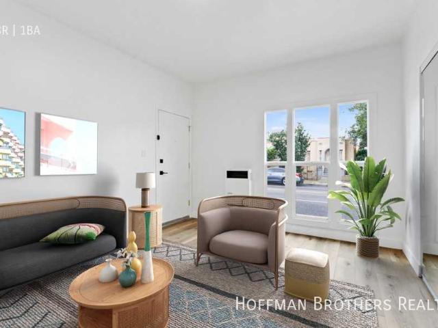 Apartment for rent in Canoga Park, California