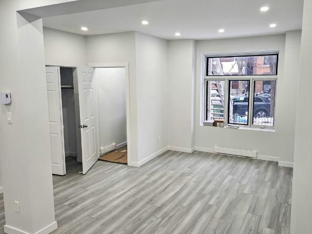 Apartment for rent in St. Leonard's, Quebec