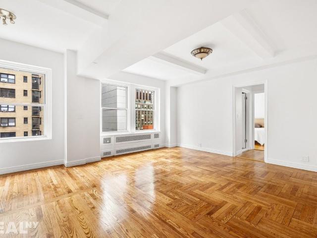 Apartment for rent in Arverne, New York