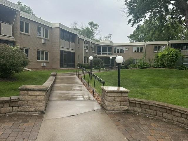 Apartment for rent in Hennepin, Minnesota