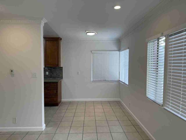 Apartment for rent in Canoga Park, California