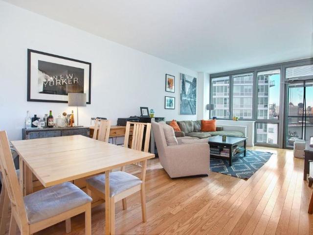 Apartment for rent in Arverne, New York