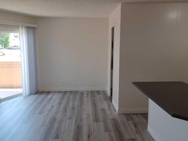 Apartment for rent in Huntington Beach, California
