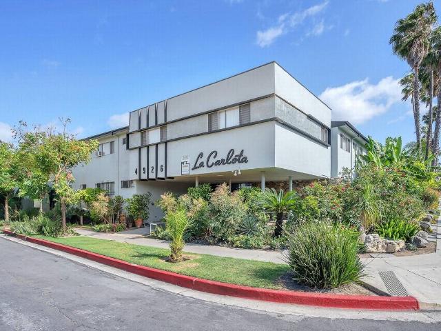 Apartment for rent in Canoga Park, California